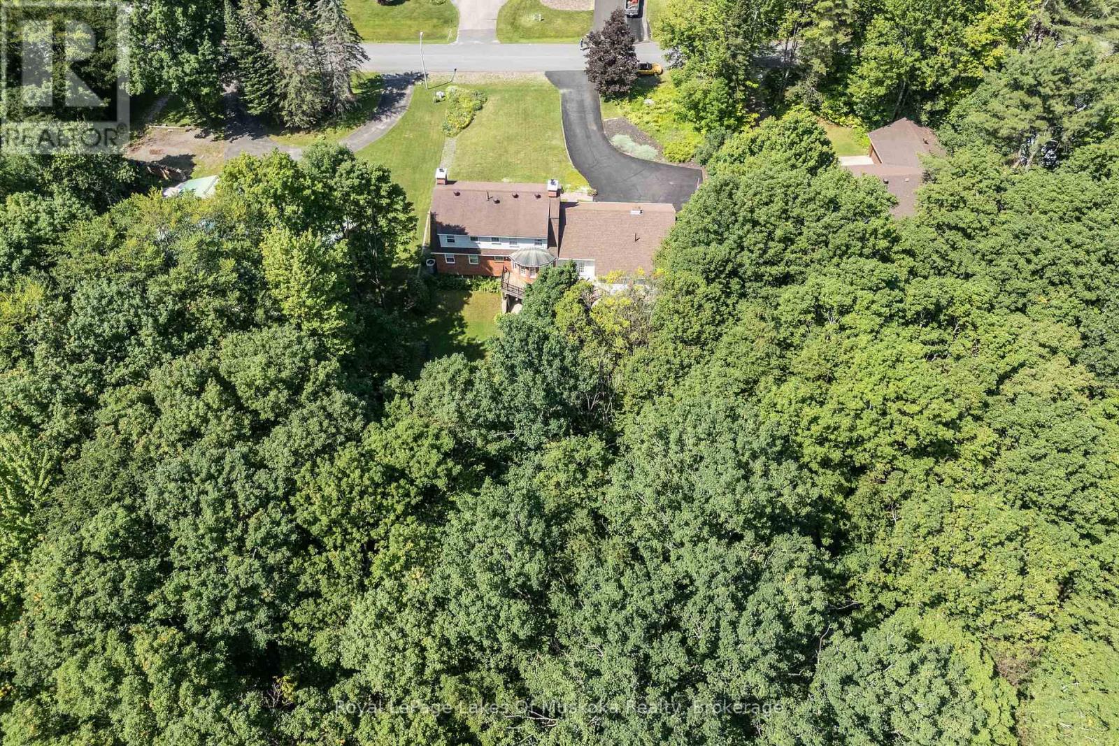 33 SOUTH MUSKOKA DRIVE - 40