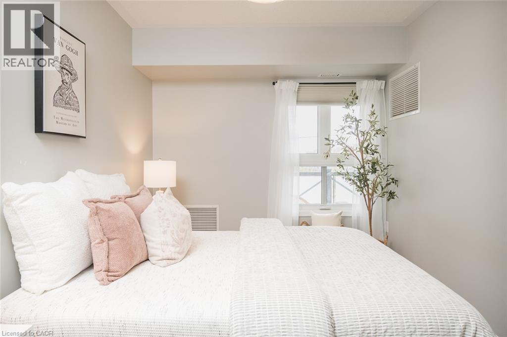#307 1045 NADALIN Heights - Image 19