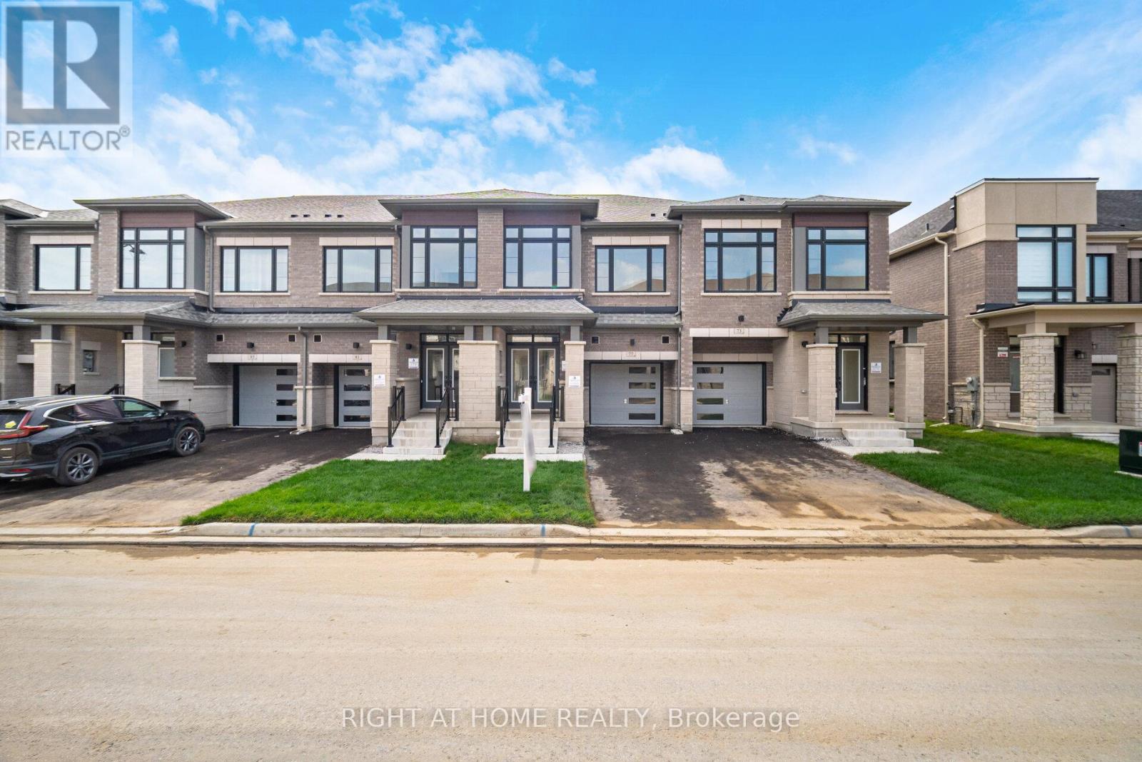 77 SINGHAMPTON ROAD - 2