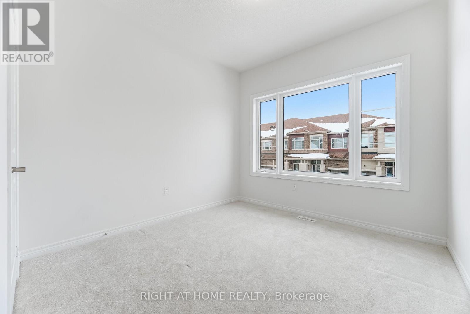 77 SINGHAMPTON ROAD - 22