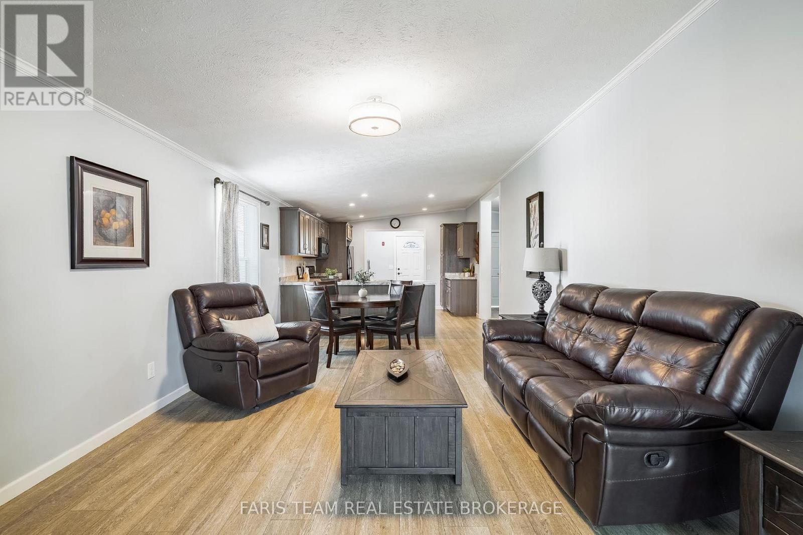 37 HAWTHORNE DRIVE - 14