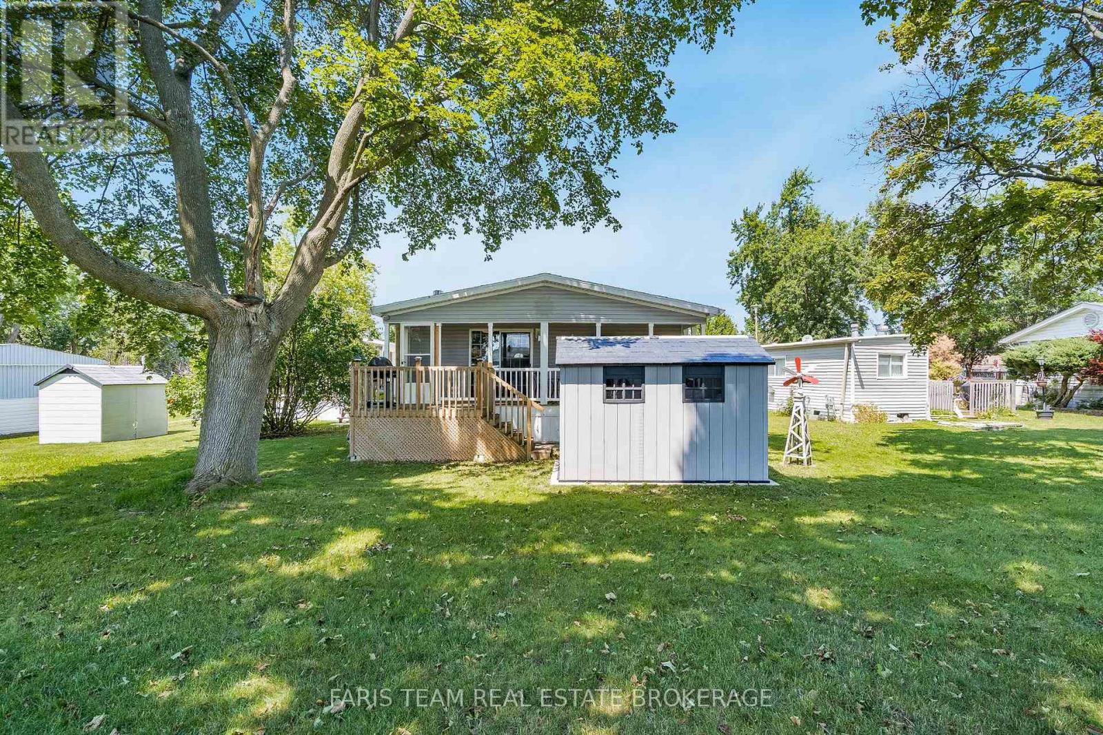37 HAWTHORNE DRIVE - 28