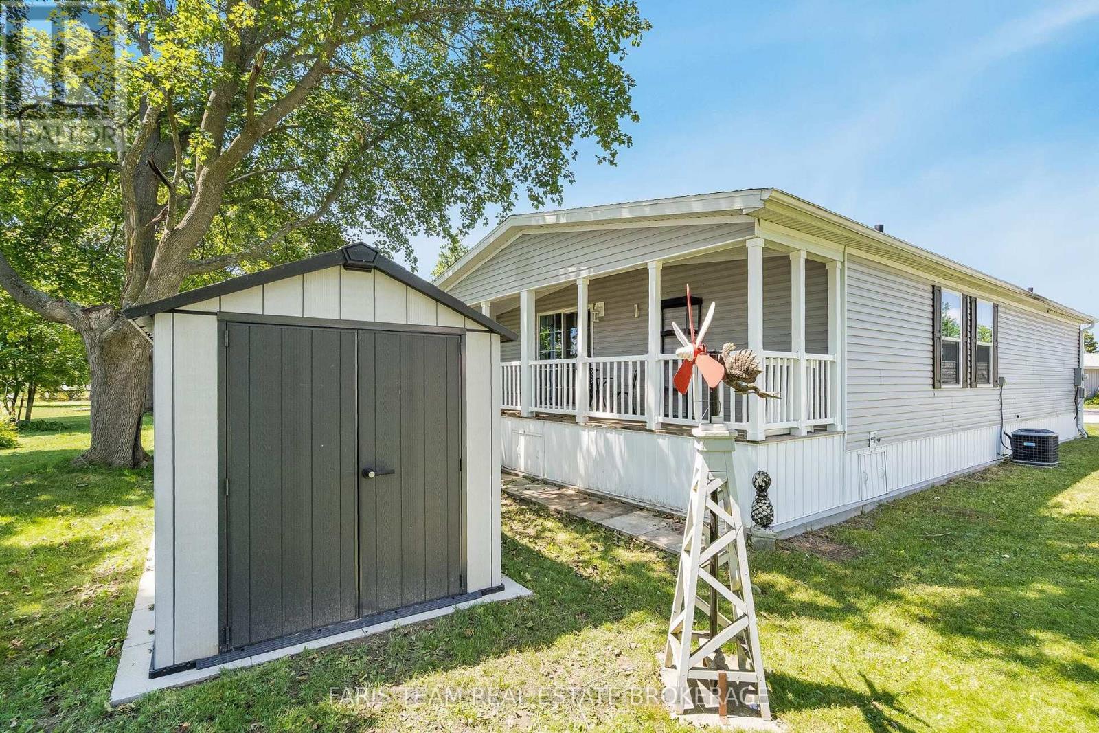37 HAWTHORNE DRIVE - 29
