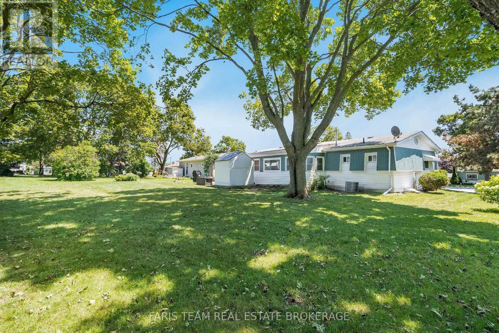 37 HAWTHORNE DRIVE - 30