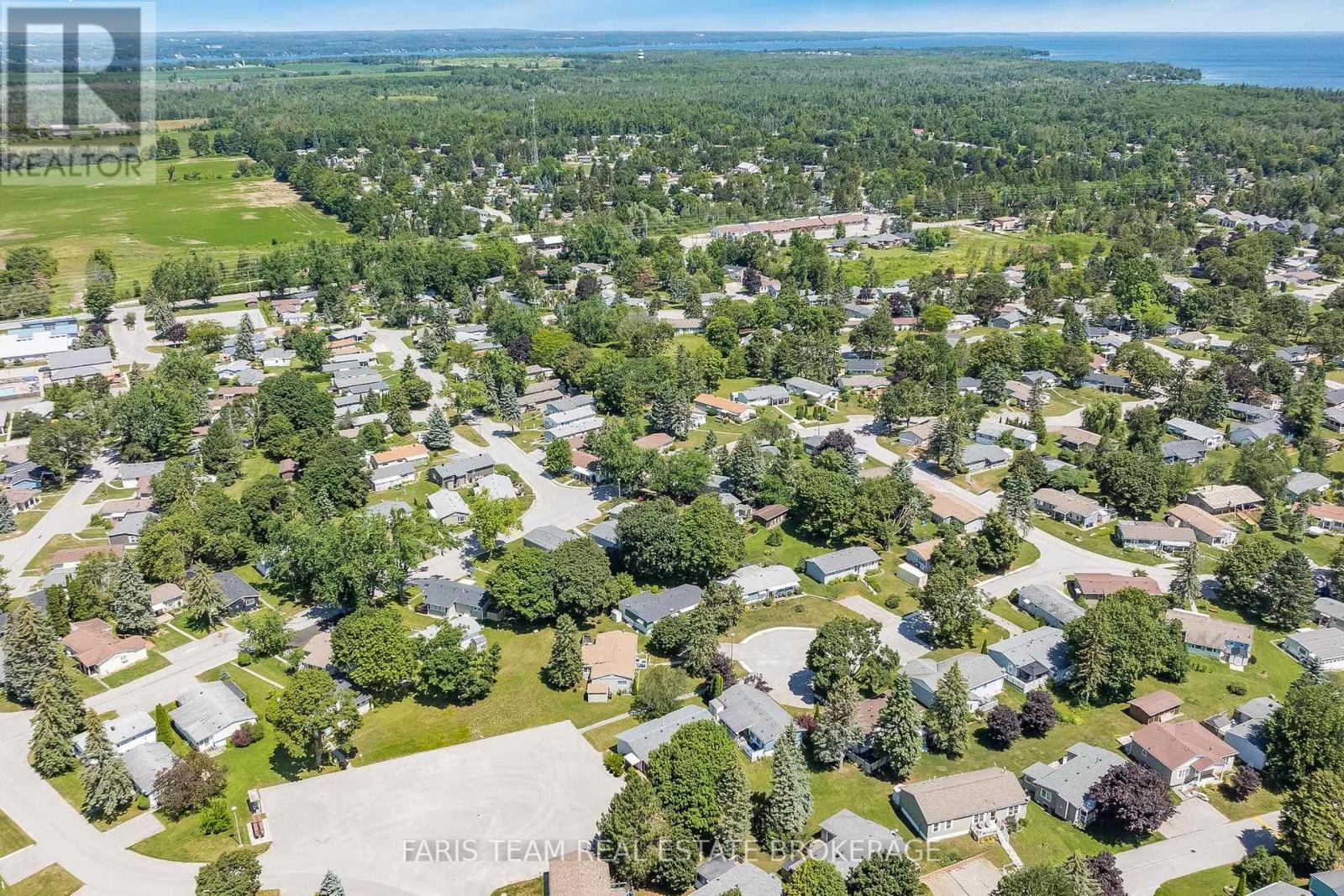 37 HAWTHORNE DRIVE - 33
