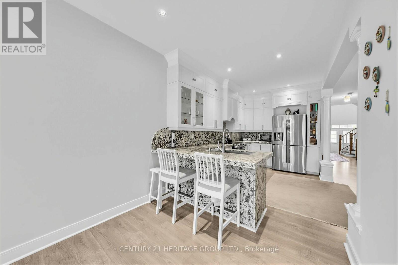 2621A KEELE STREET - 14