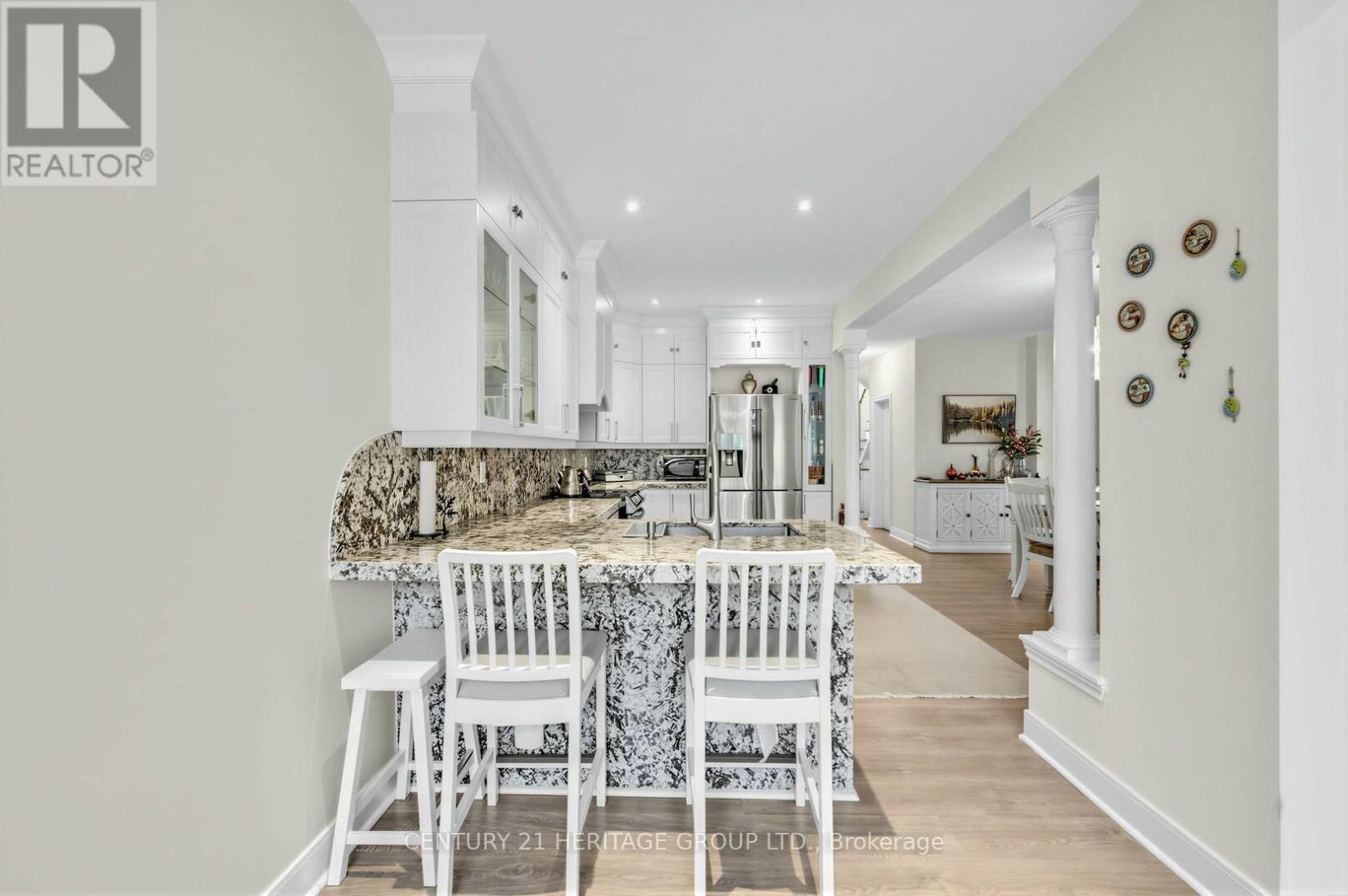 2621A KEELE STREET - 15