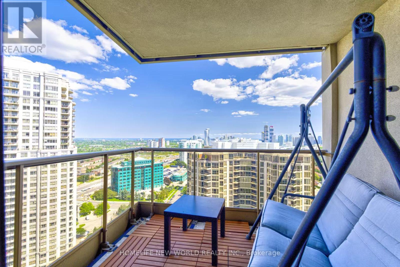 #2704 45 KINGSBRIDGE GARDEN CIRCLE - 21