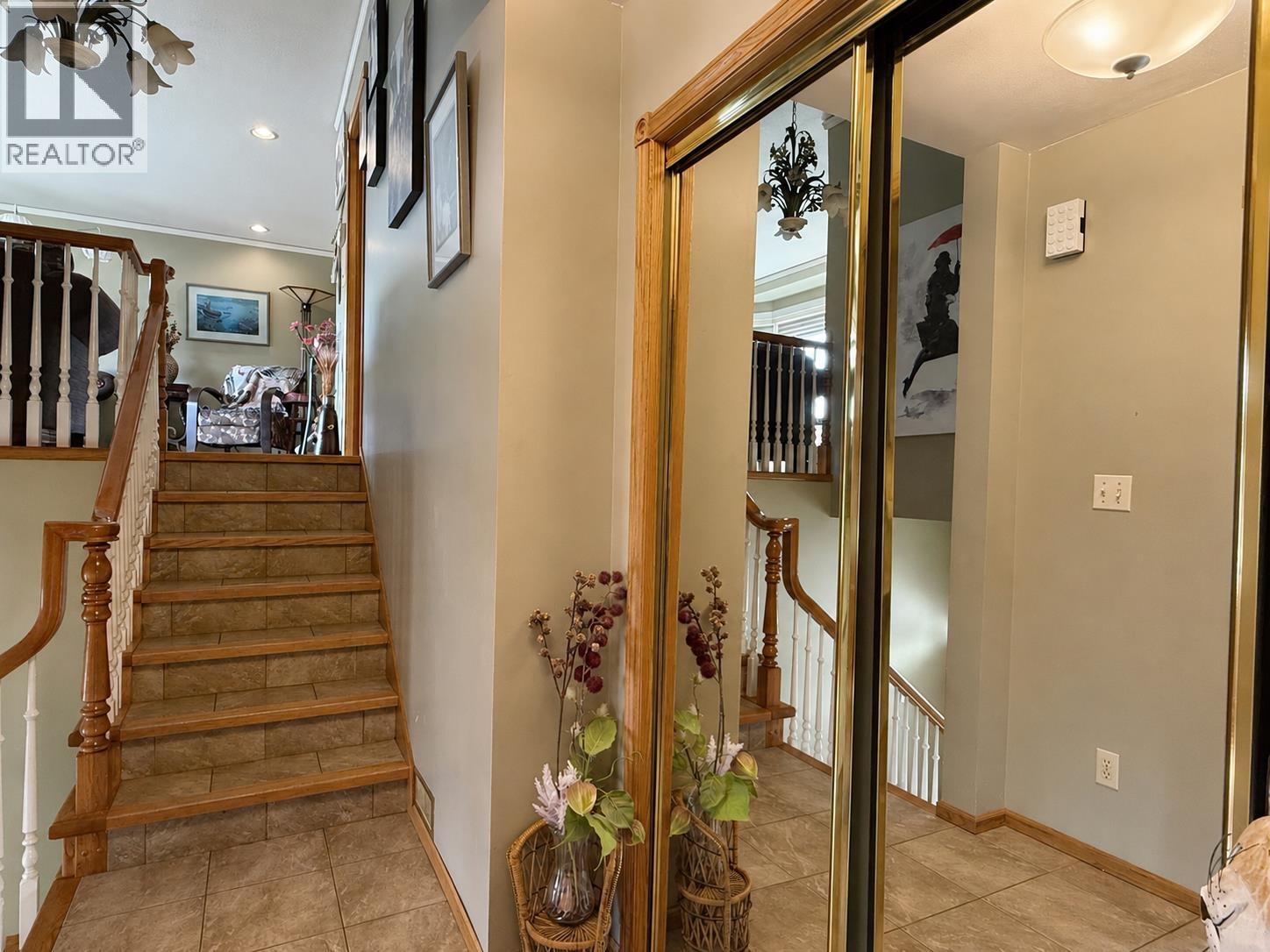 785 IRWIN STREET - 22