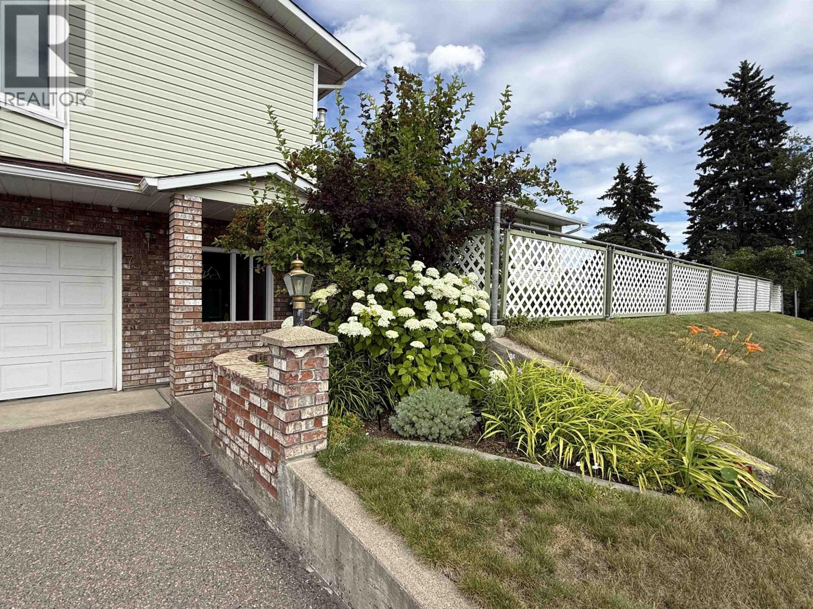 785 IRWIN STREET - 3
