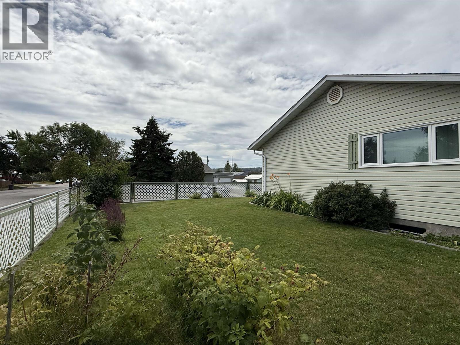 785 IRWIN STREET - 36