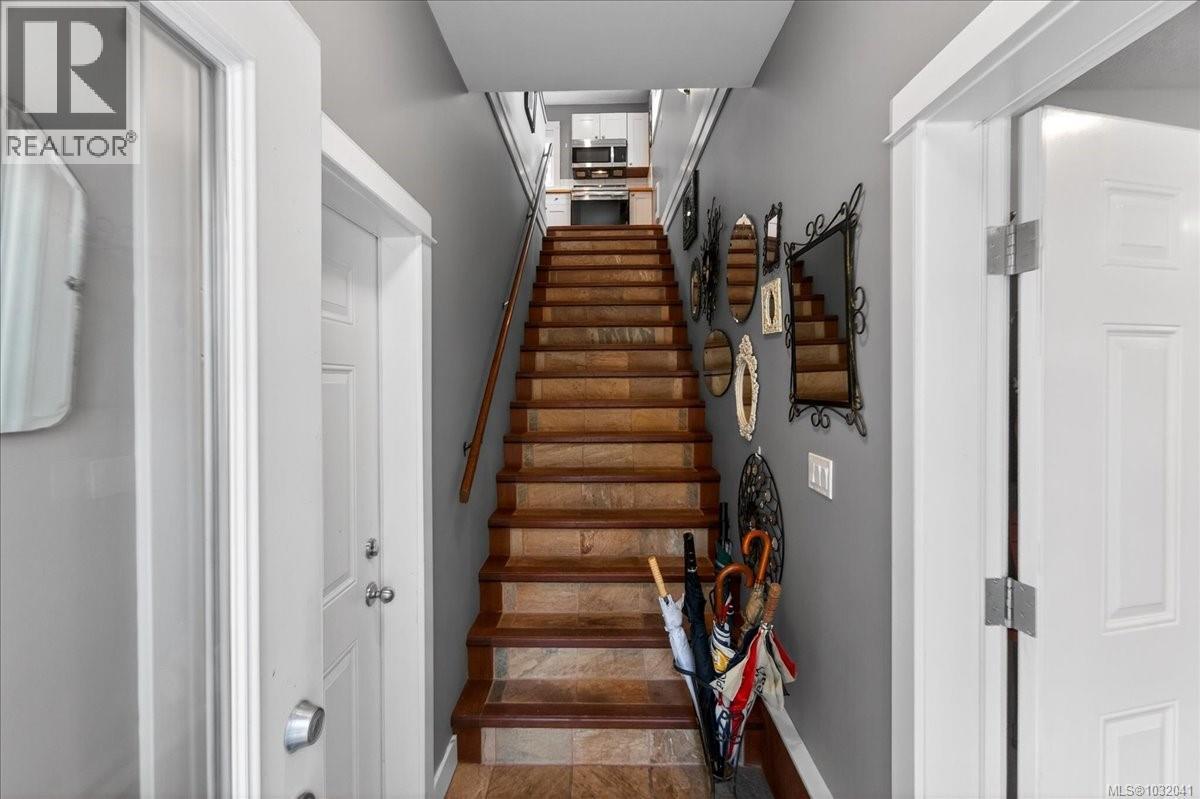 1035 Briarwood Cres - Image 44