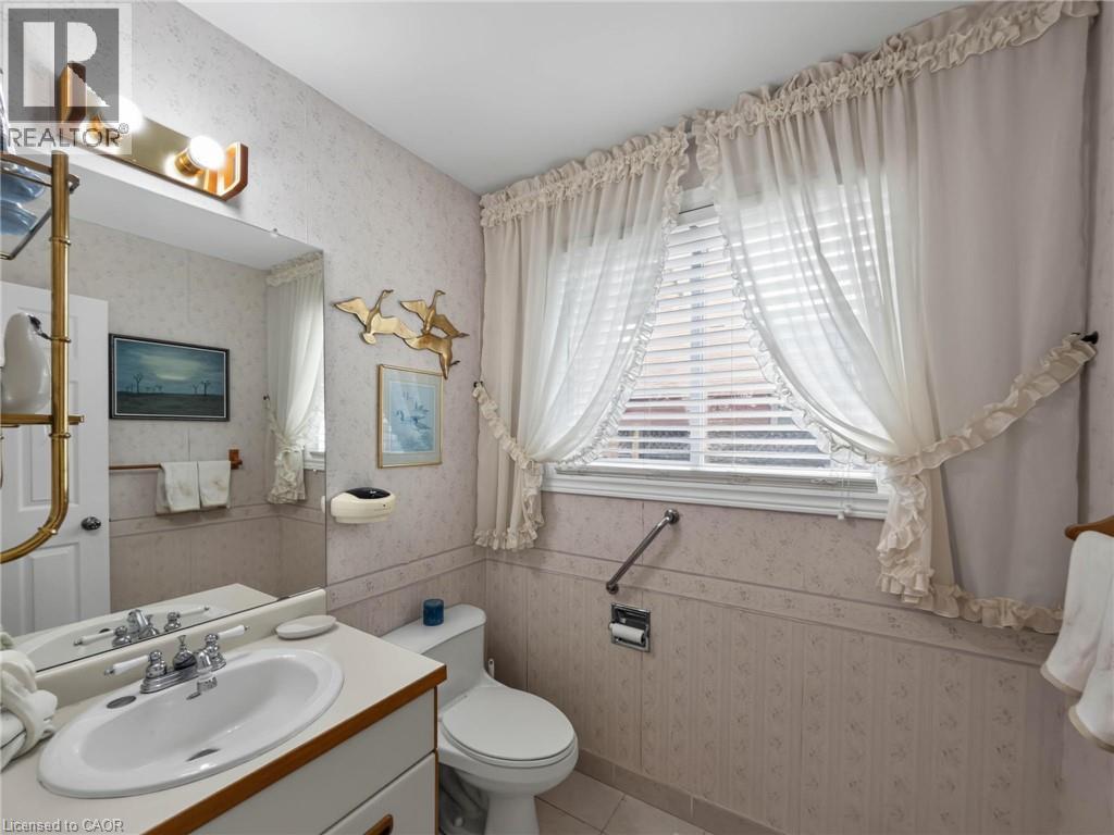 1018 UPPER SHERMAN Avenue - 19