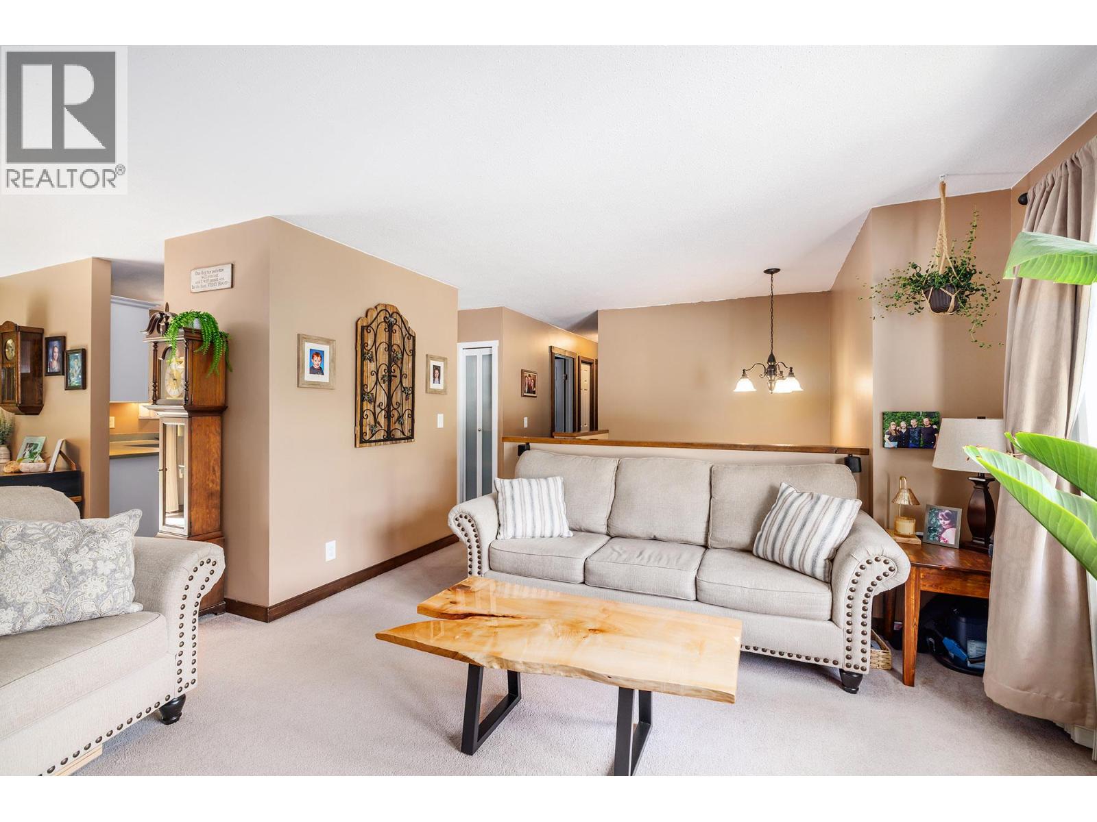  3321 Gates Road, West Kelowna