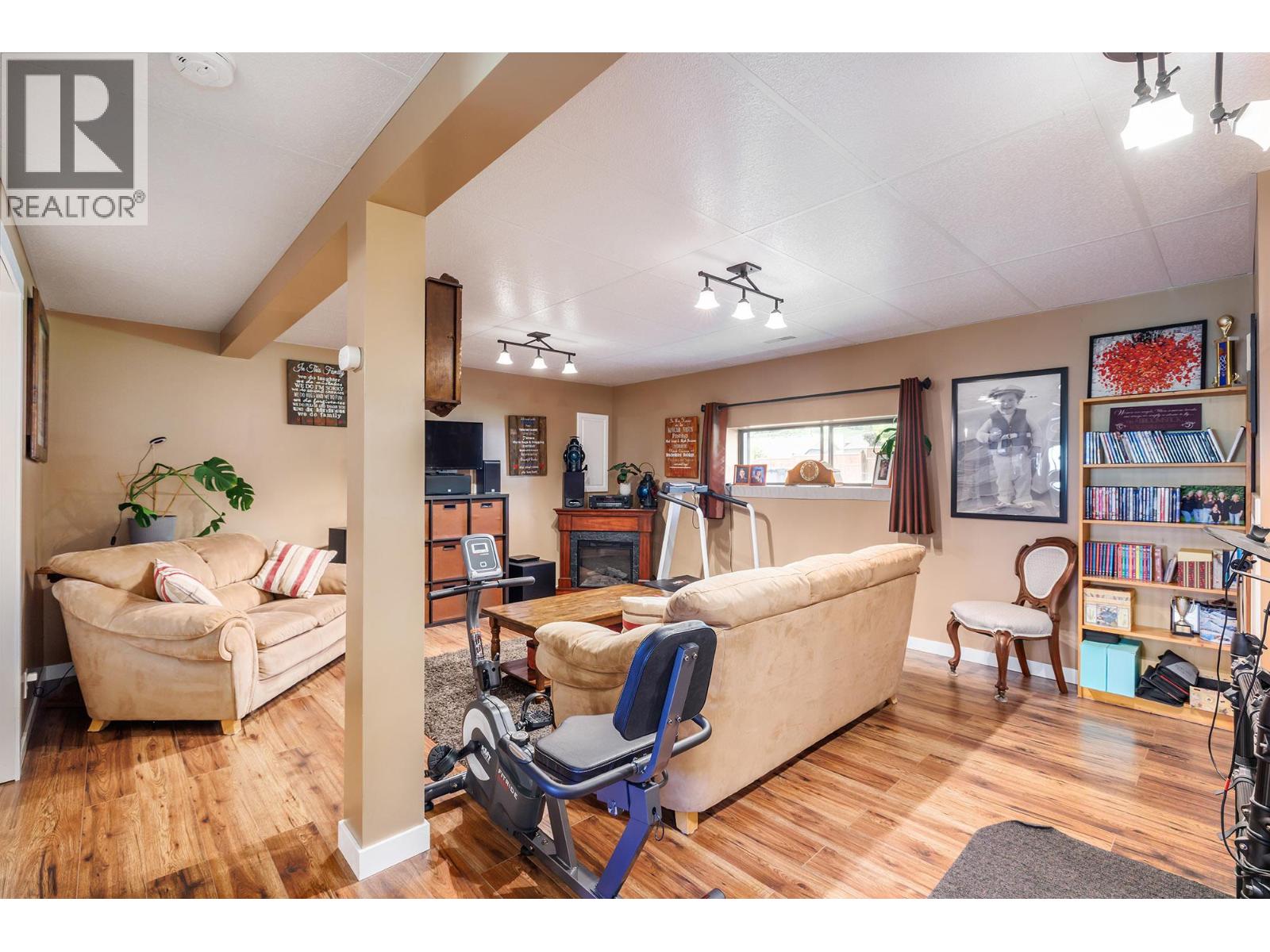  3321 Gates Road, West Kelowna