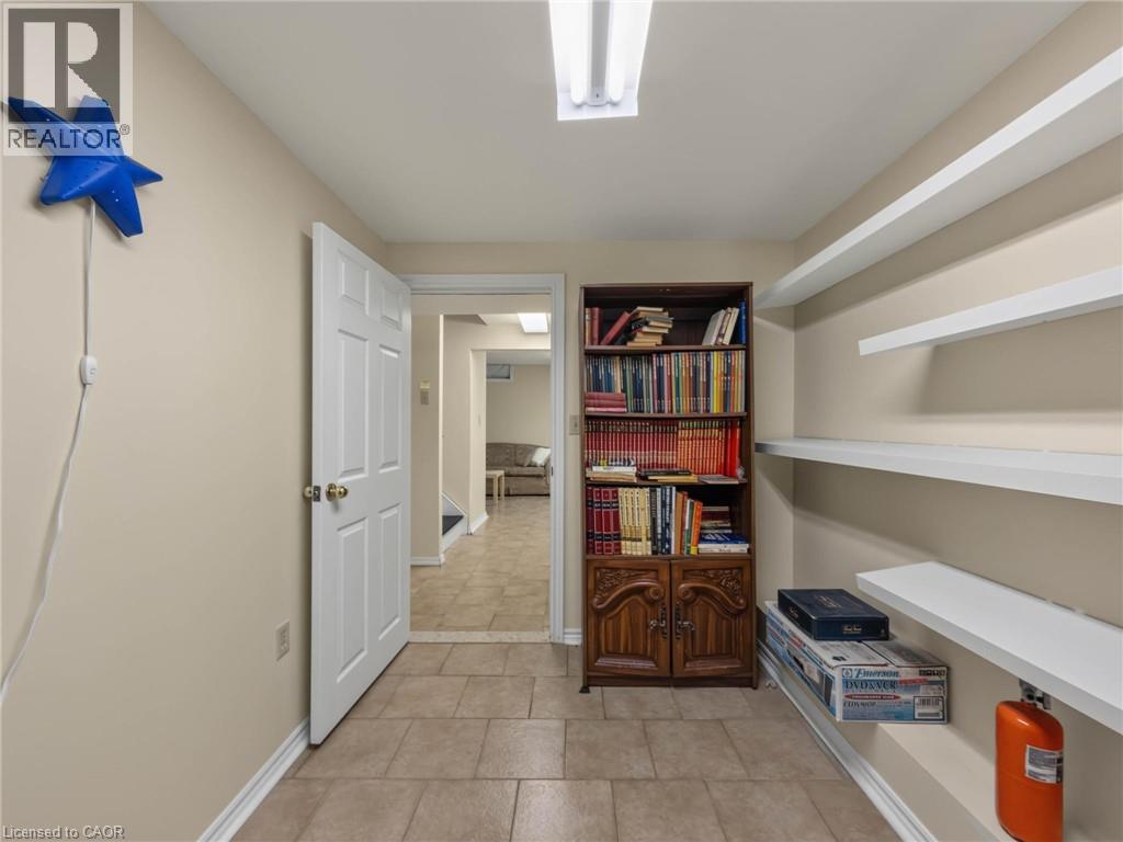 1018 UPPER SHERMAN Avenue - 33