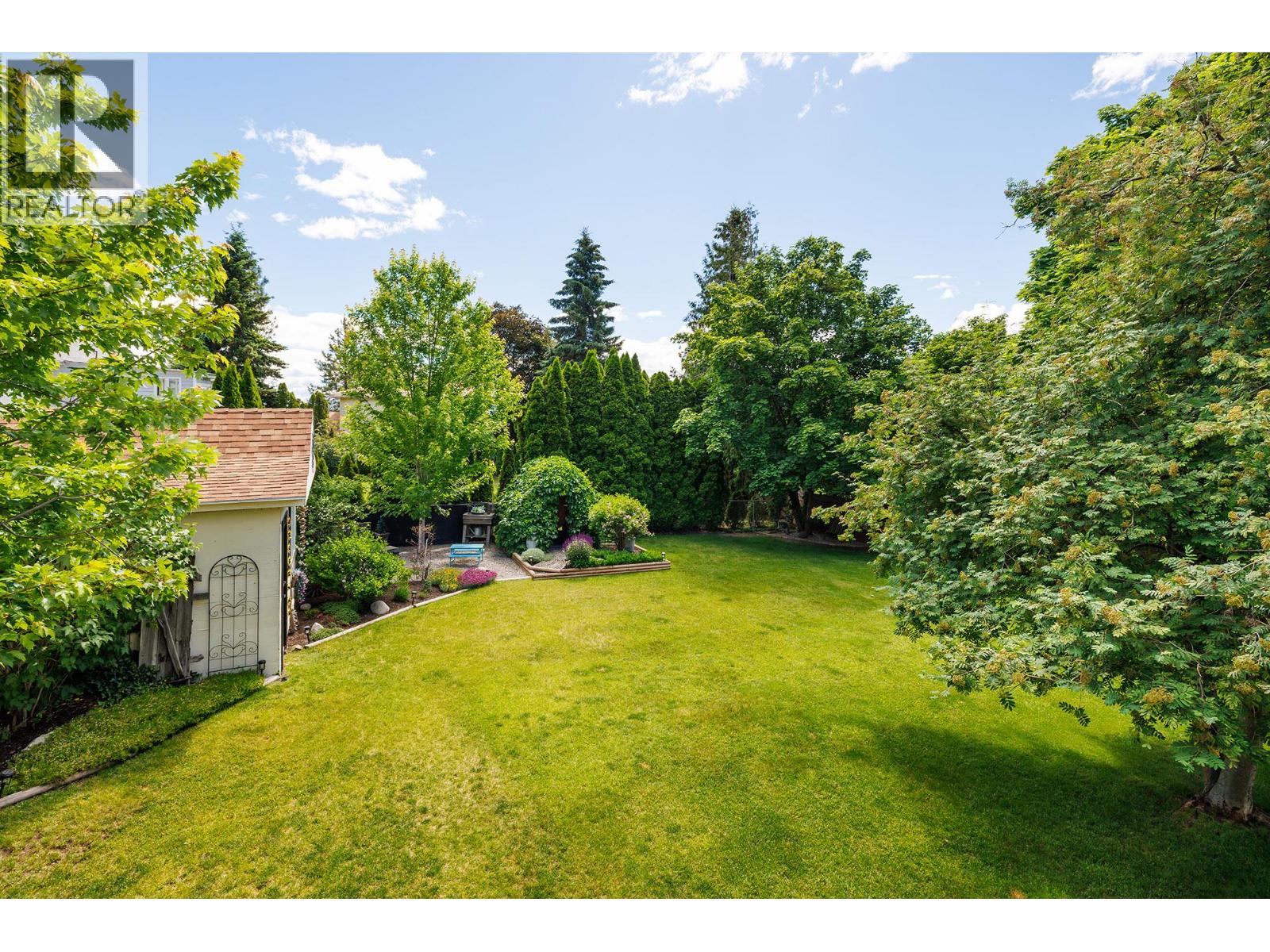  3321 Gates Road, West Kelowna