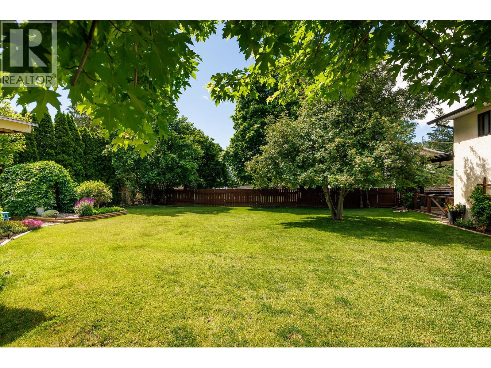  3321 Gates Road, West Kelowna