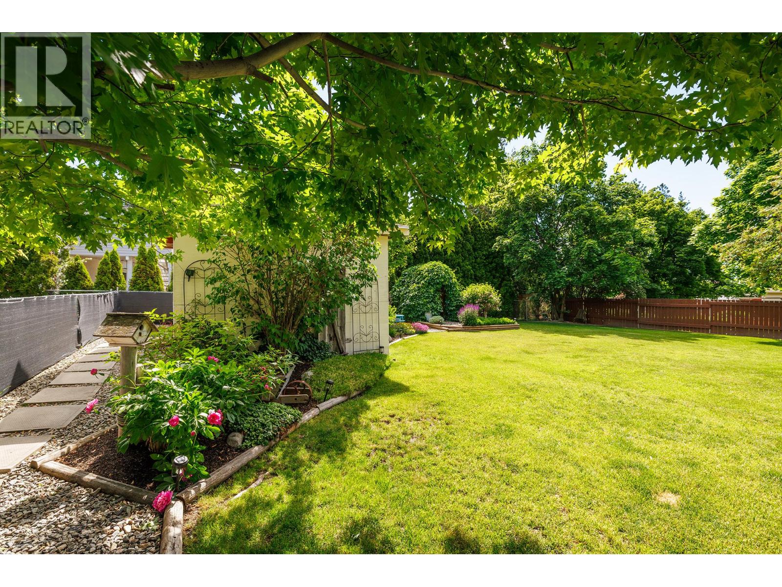  3321 Gates Road, West Kelowna
