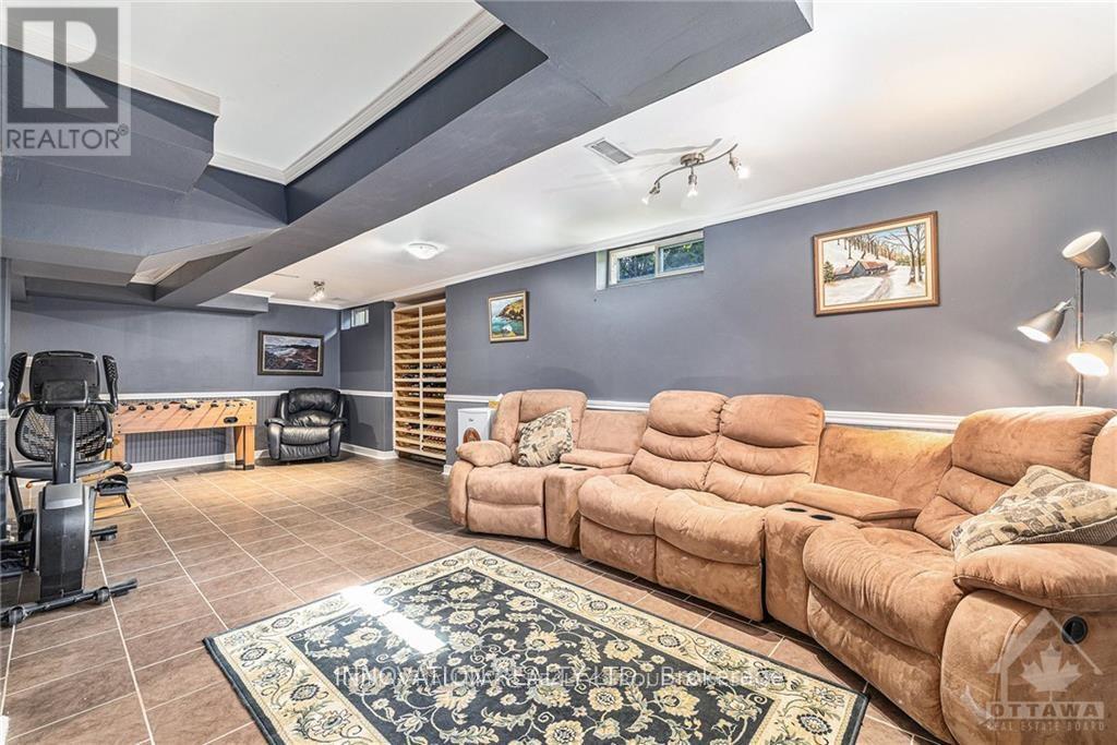 7 GRIERSON LANE - 26
