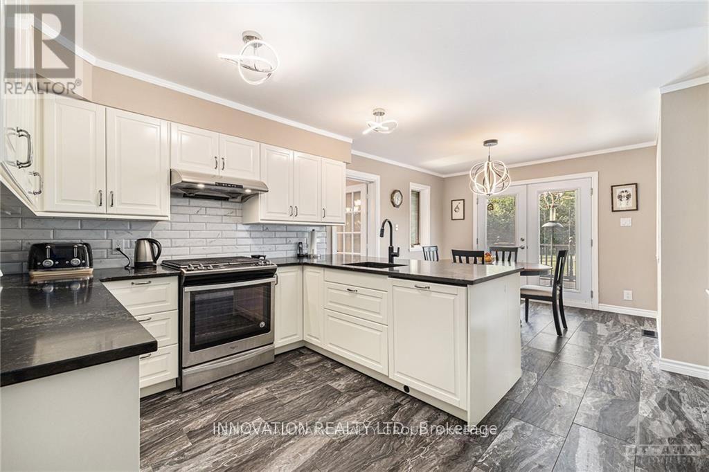 7 GRIERSON LANE - 6