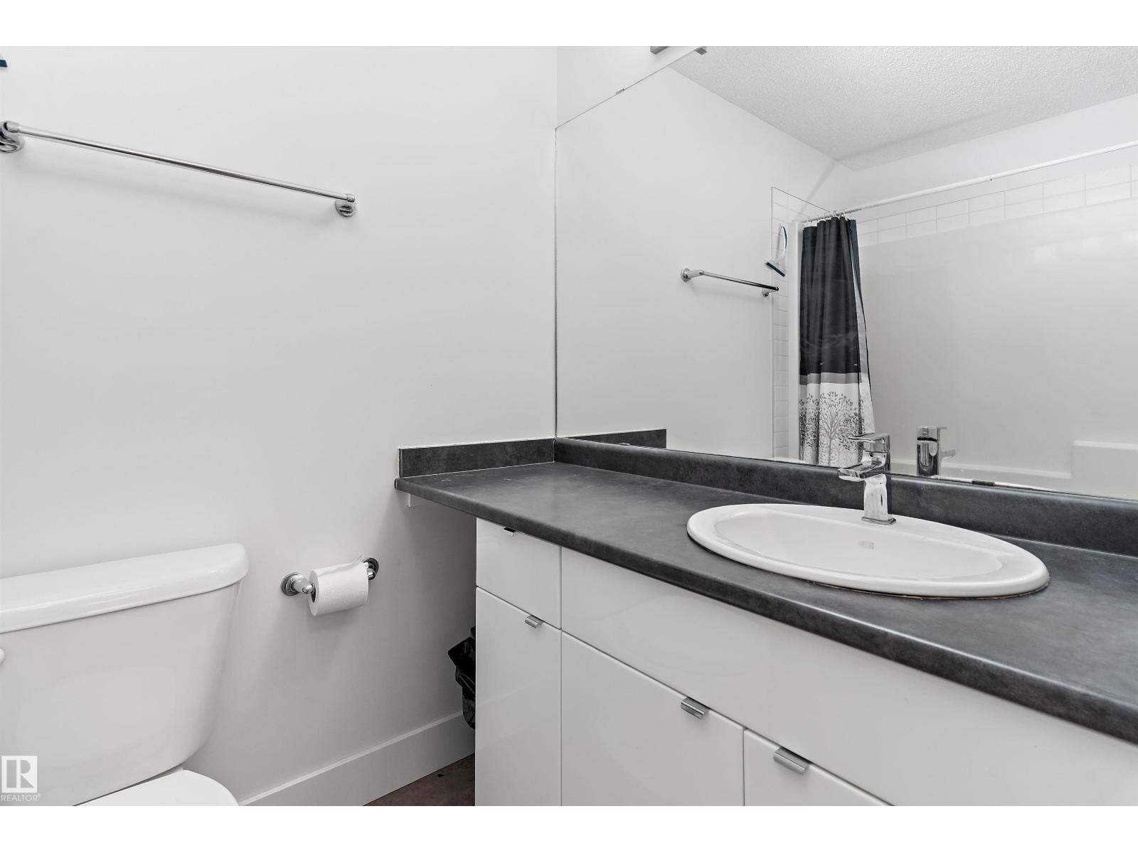 #6 16335 84 ST NW - 25