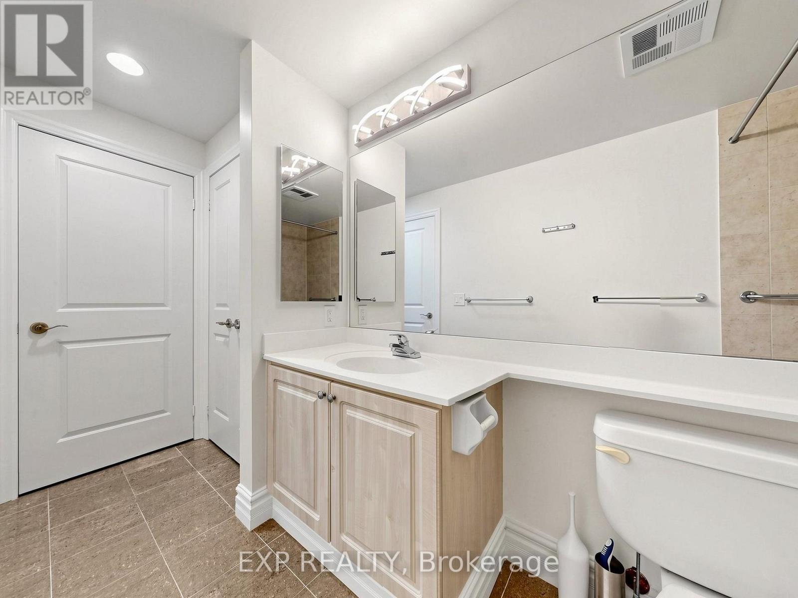 #219 58 MARINE PARADE DRIVE - Image 29