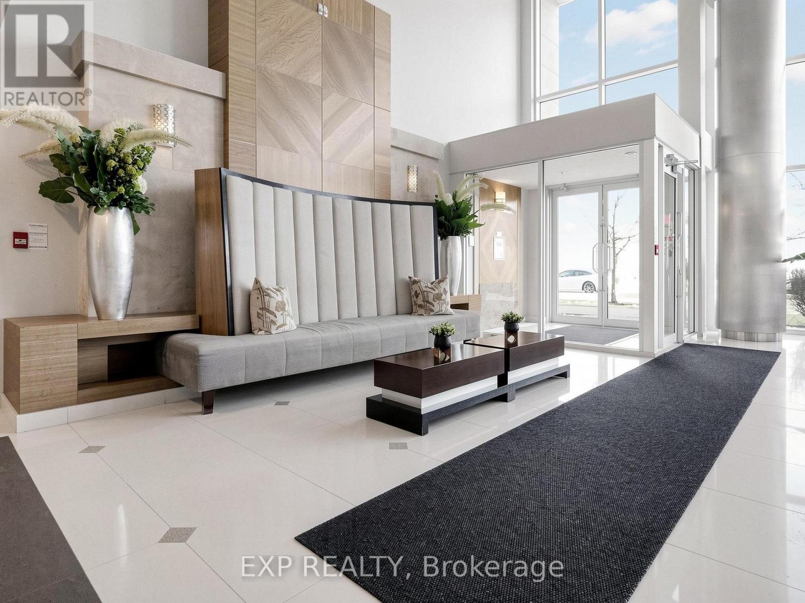 #219 58 MARINE PARADE DRIVE - Image 3