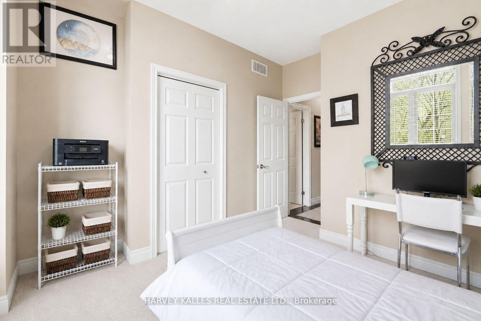 4933 ERAMOSA TOWNLINE N - 27