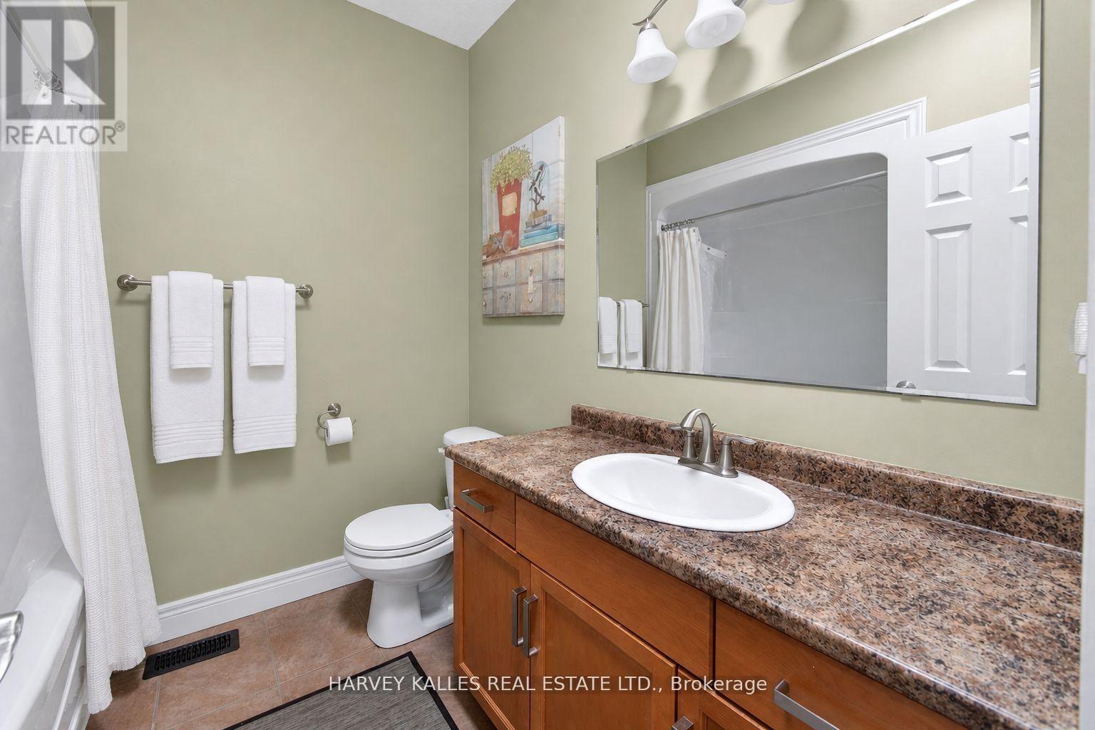 4933 ERAMOSA TOWNLINE N - 31