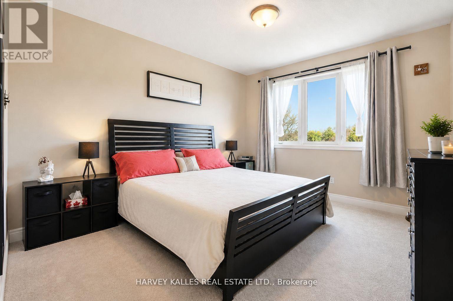 4933 ERAMOSA TOWNLINE N - 34