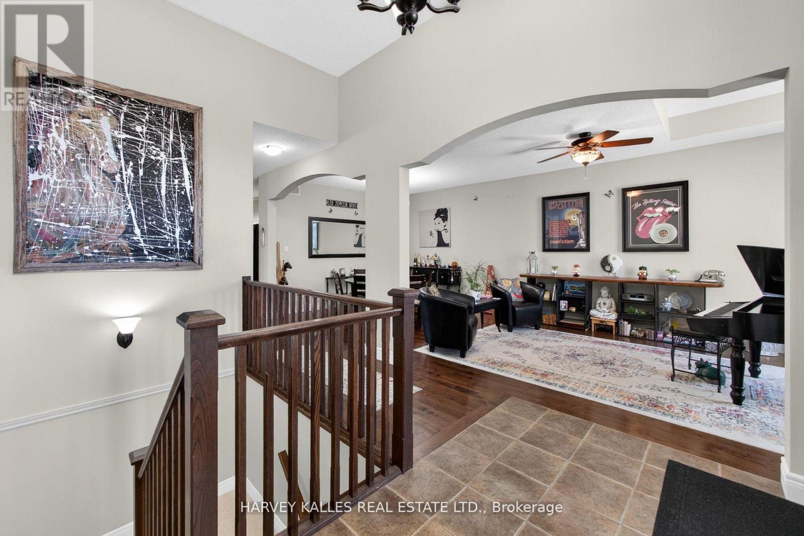 4933 ERAMOSA TOWNLINE N - 9