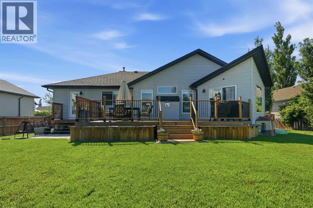 14 Lloyd Crescent NE - Image 39