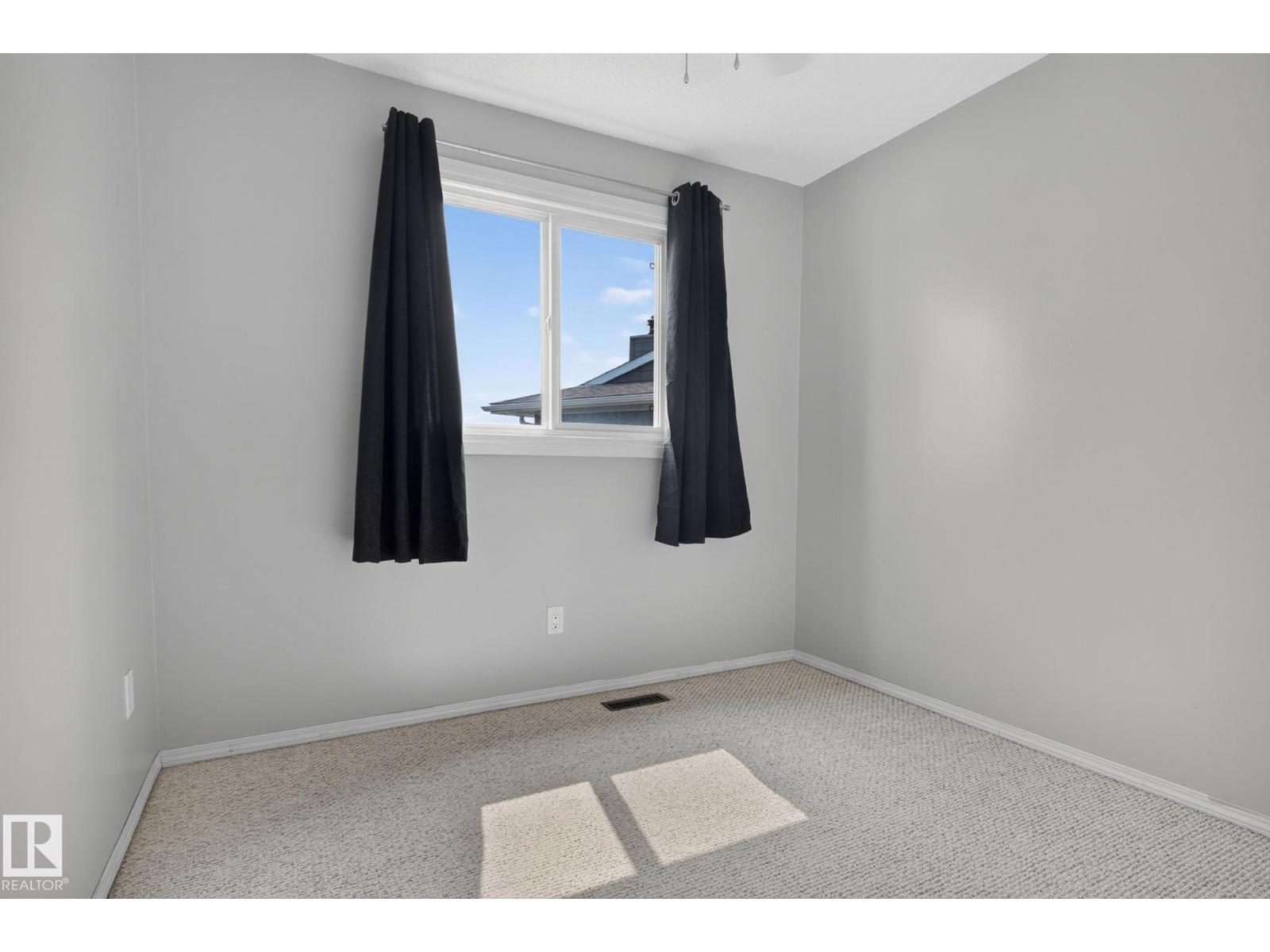 10644 158 AV NW - Image 33