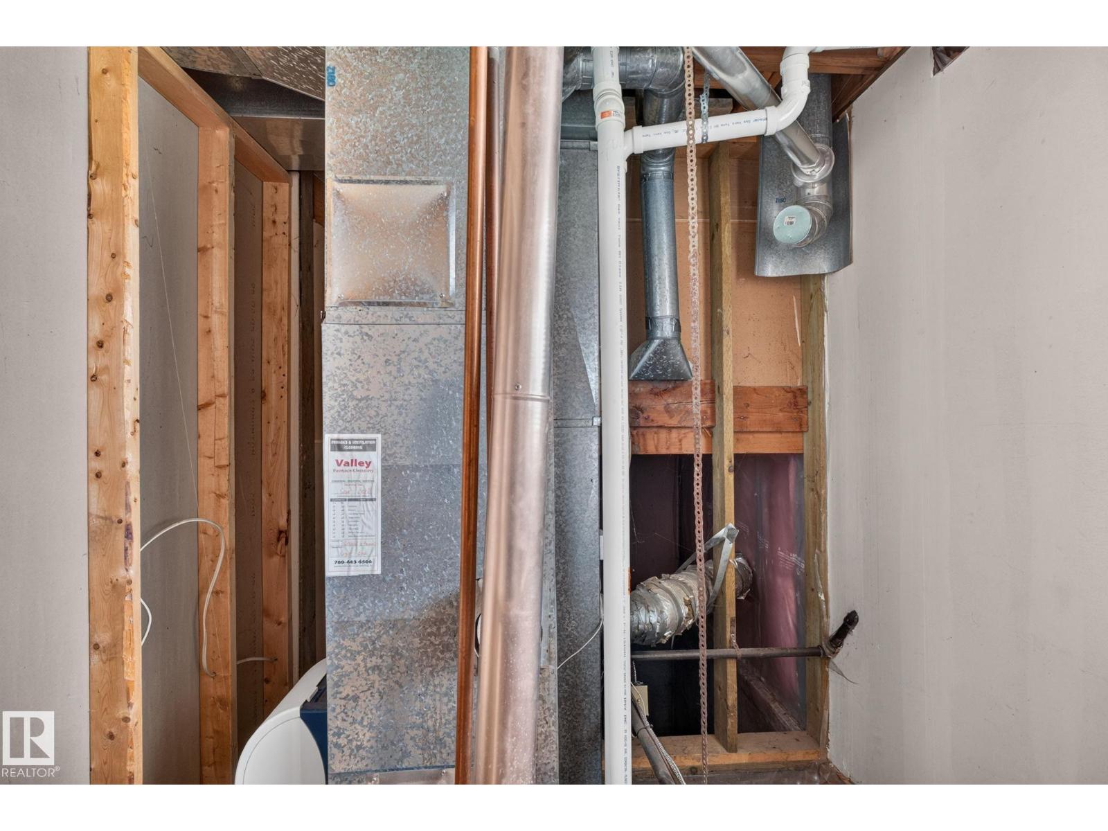 10644 158 AV NW - Image 58