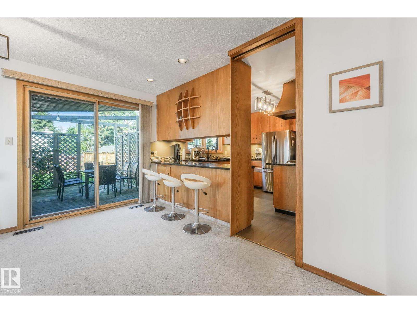 5504 150 AV NW NW - 22