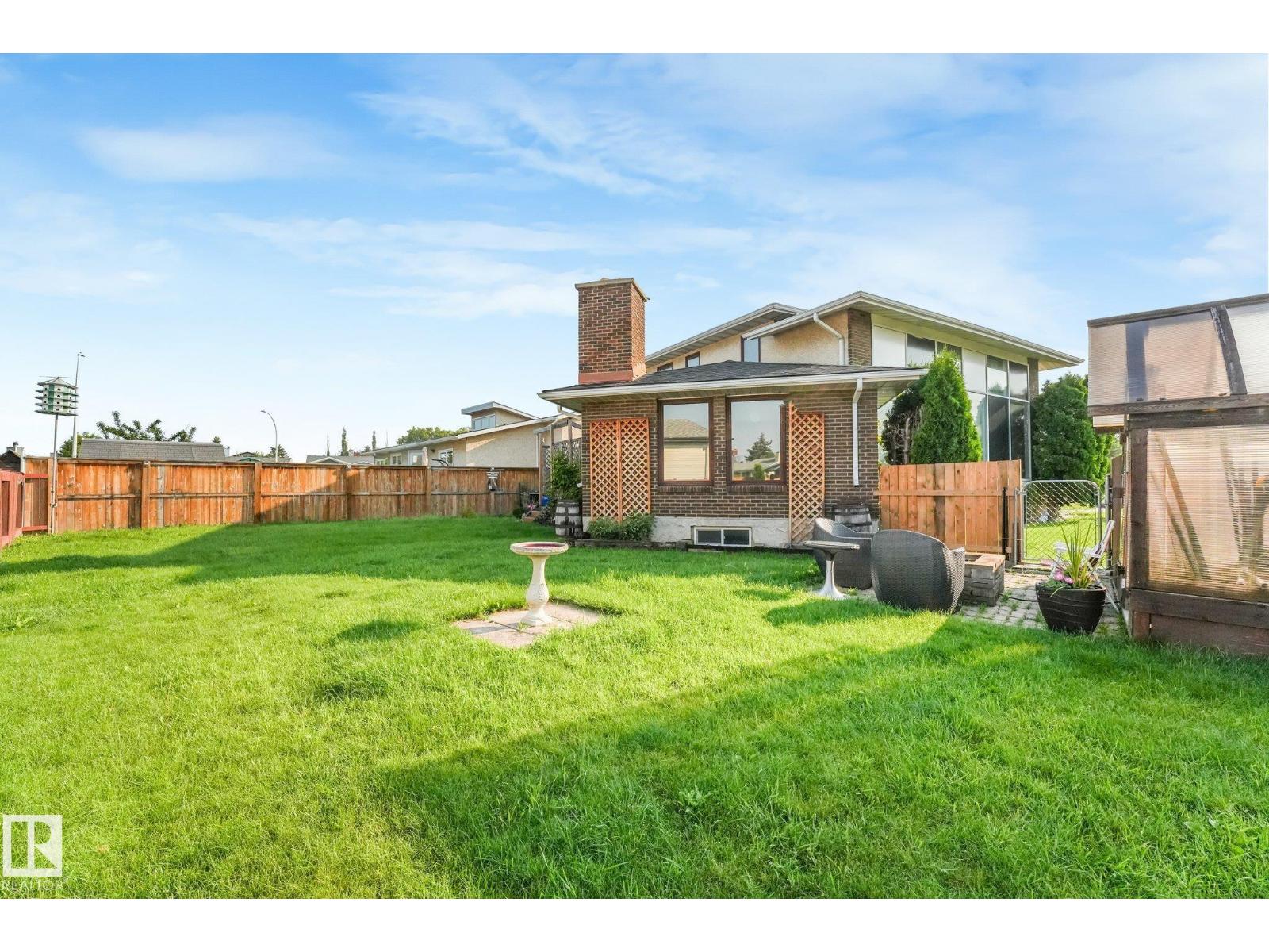 5504 150 AV NW NW - 65