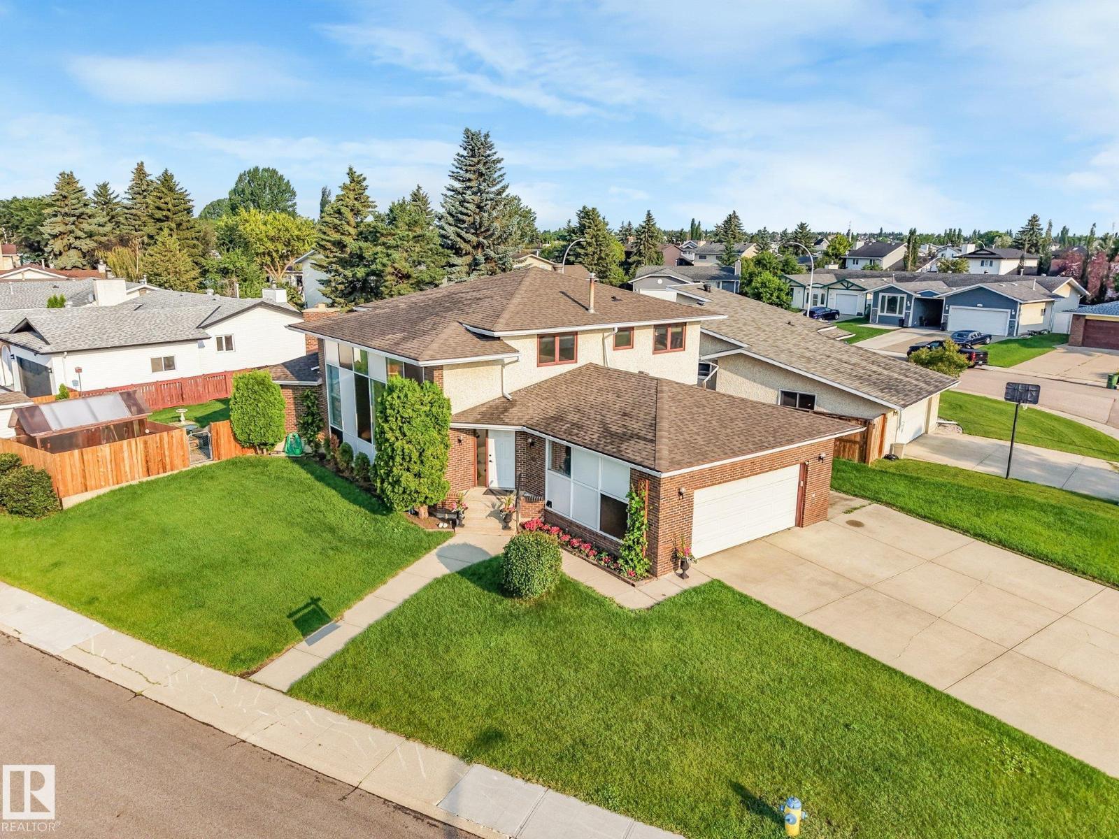 5504 150 AV NW NW - 74