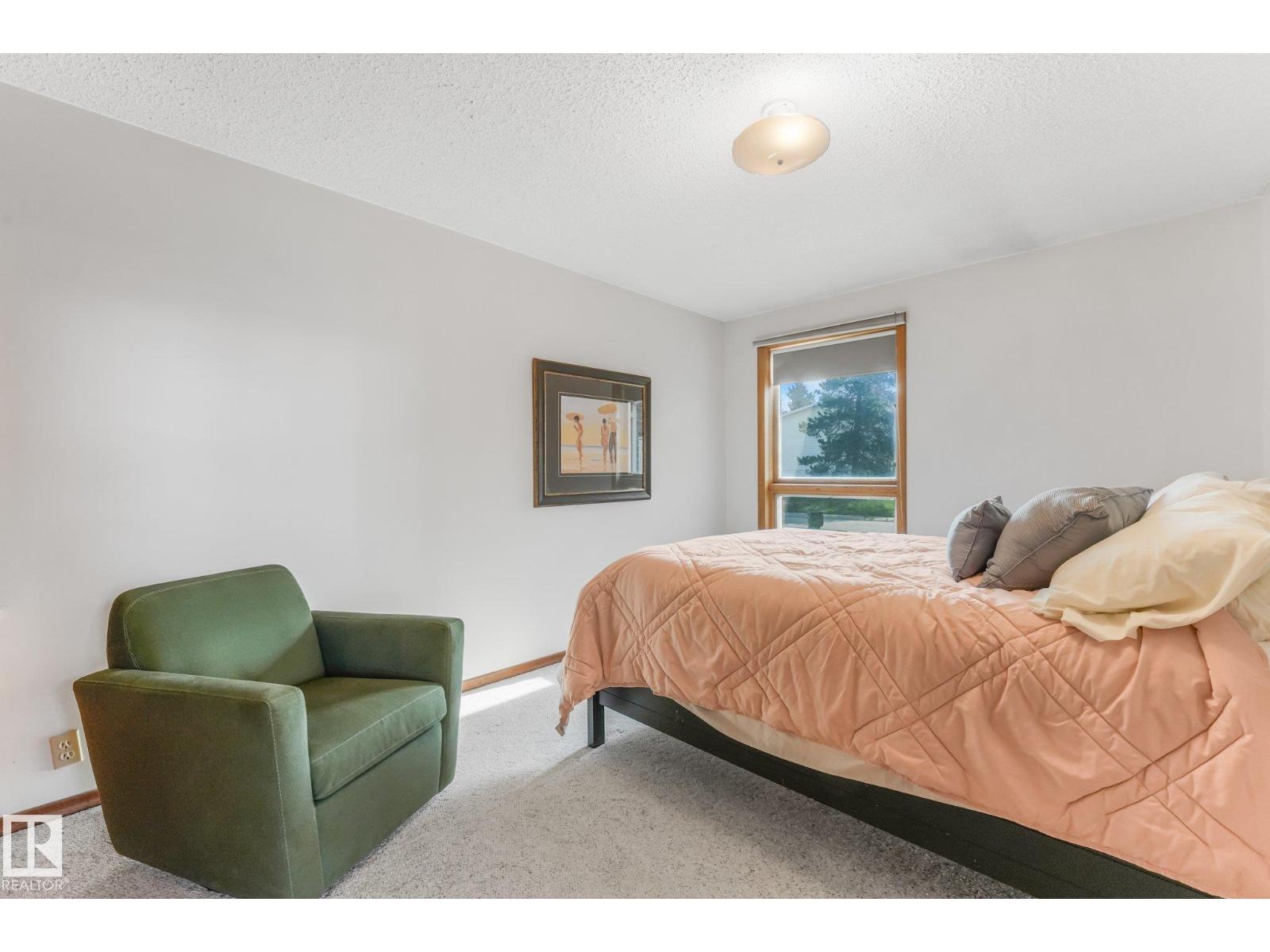 5504 150 AV NW NW - 8