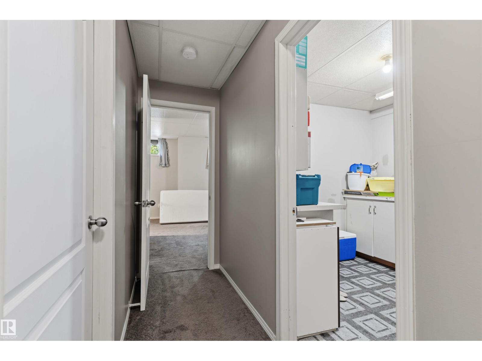 #11 2505 42 ST NW - 18