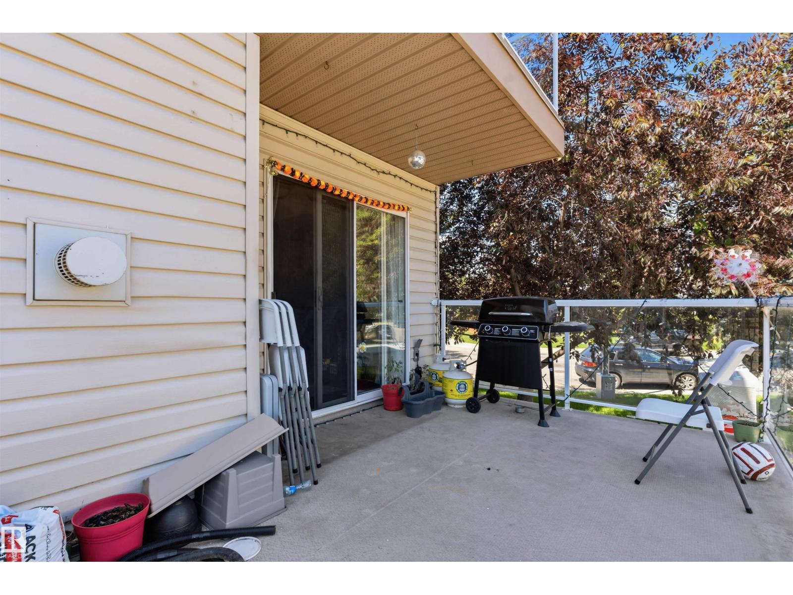 #11 2505 42 ST NW - 5
