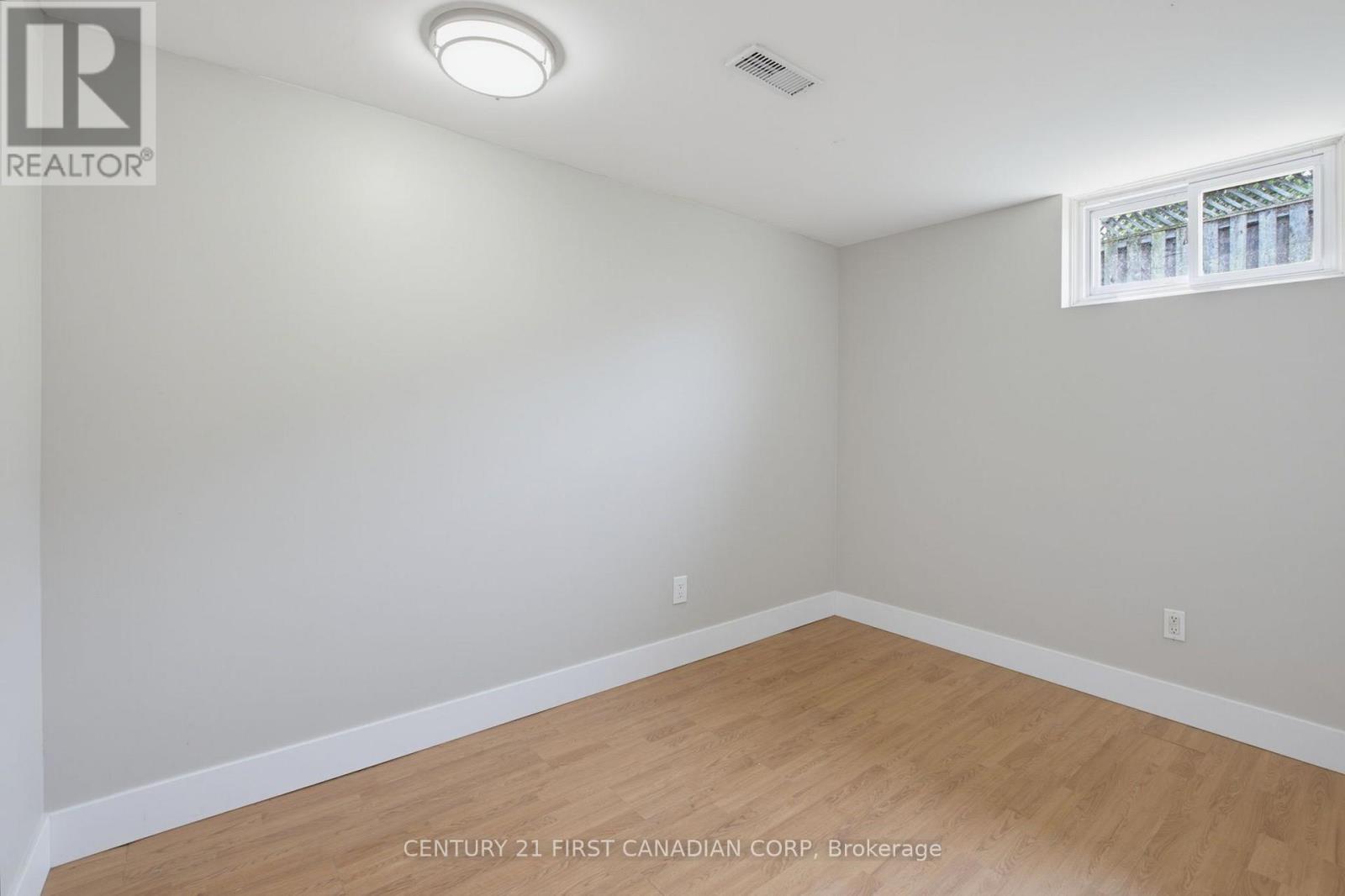216 WINNIPEG STREET - Image 22