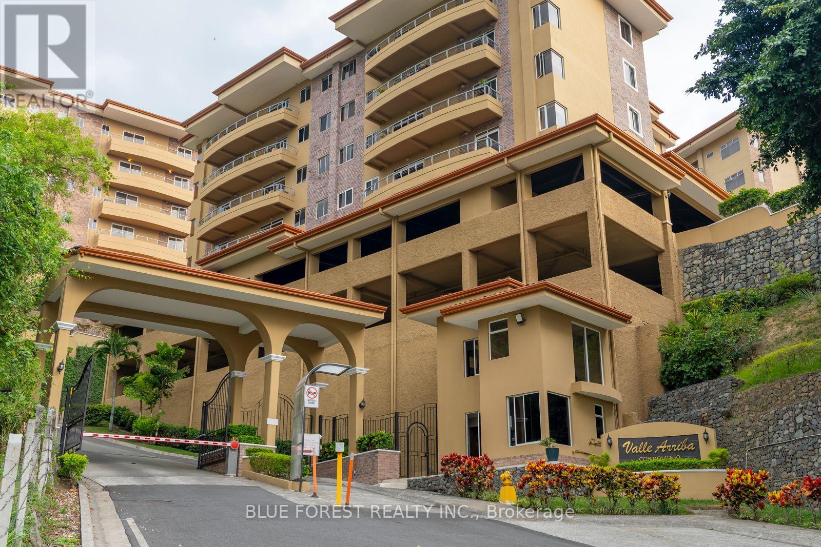 #441 123 PLAZA ROSE STREET - 1