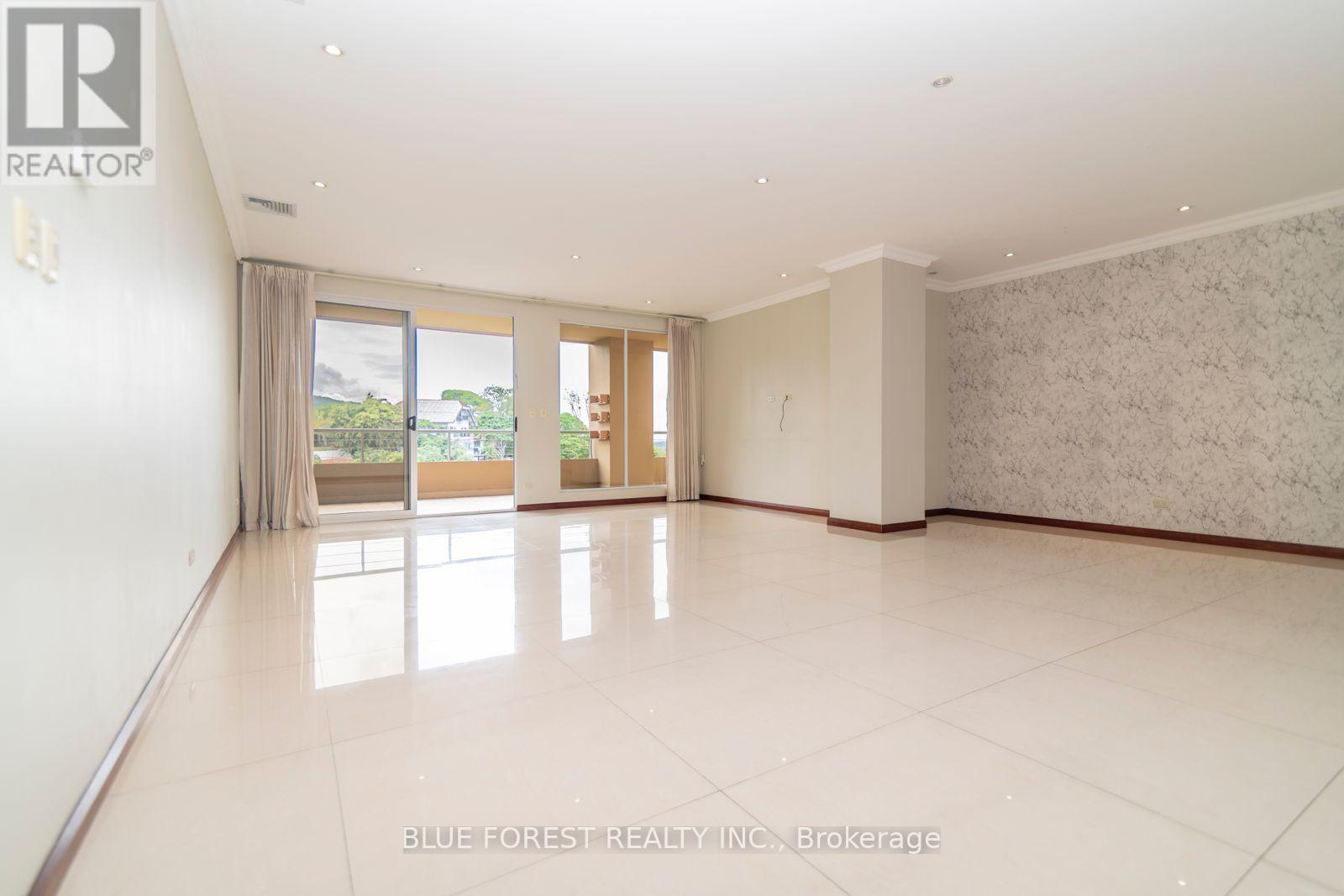 #441 123 PLAZA ROSE STREET - Image 6