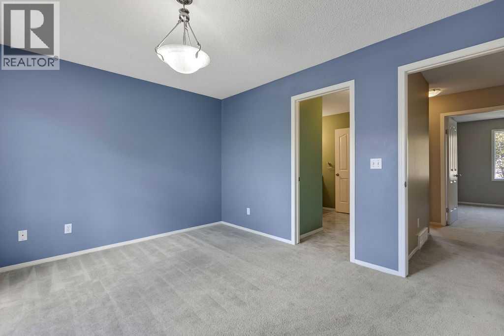 155 Citadel Meadow Gardens NW - 17