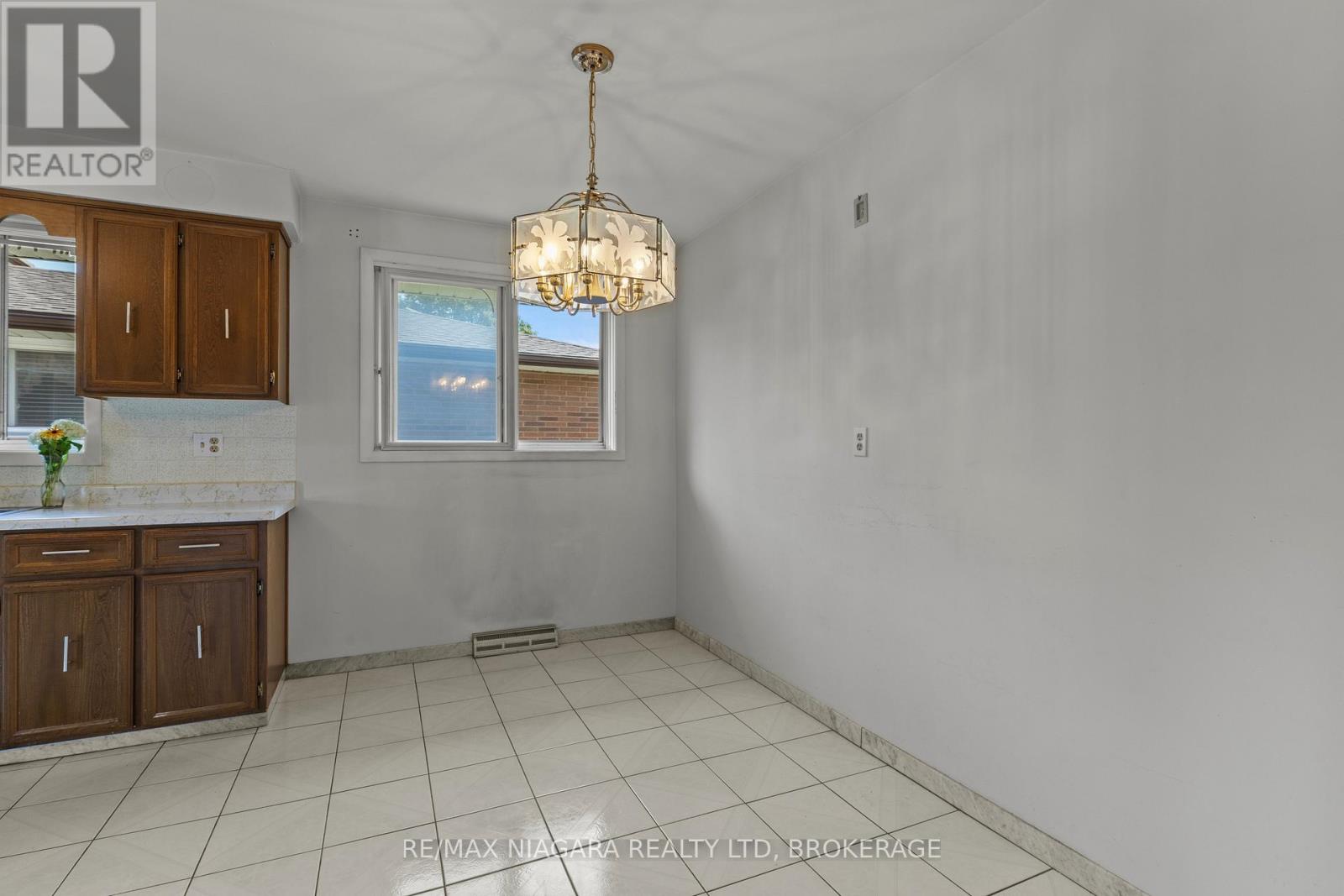 74 WESTWOOD CRESCENT - 14