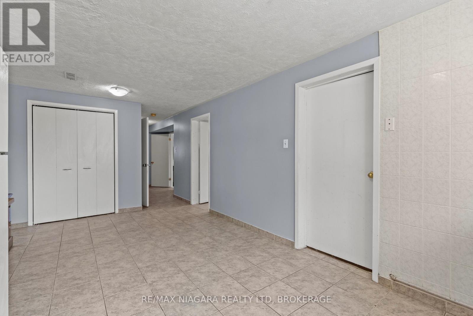 74 WESTWOOD CRESCENT - 22