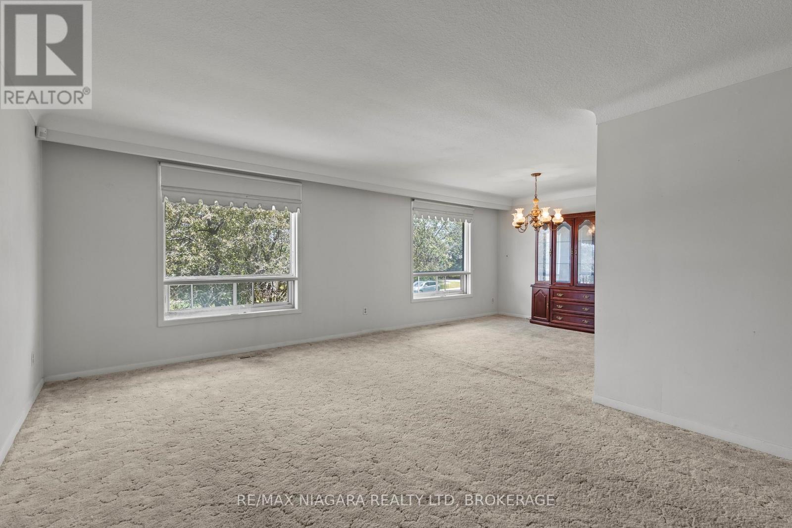 74 WESTWOOD CRESCENT - 7
