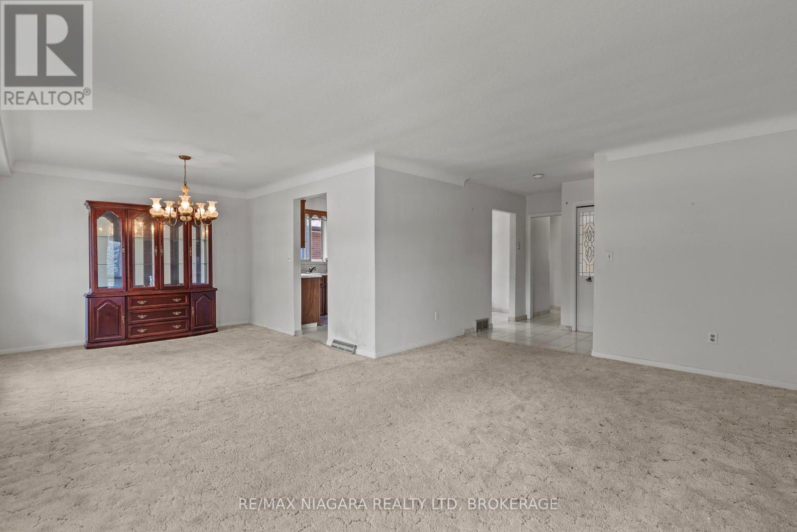74 WESTWOOD CRESCENT - 8