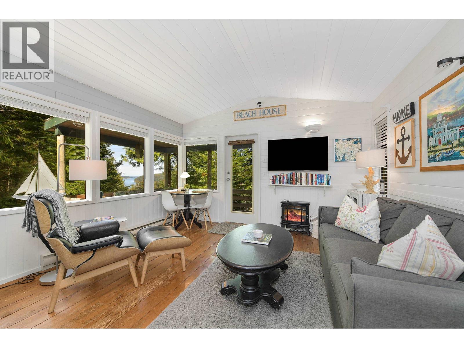 430 MCKERCHER ROAD, Mayne Island